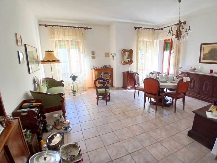 Appartamento con 5 locali in vendita in Via Tagliamento, Adriatico, Ancona