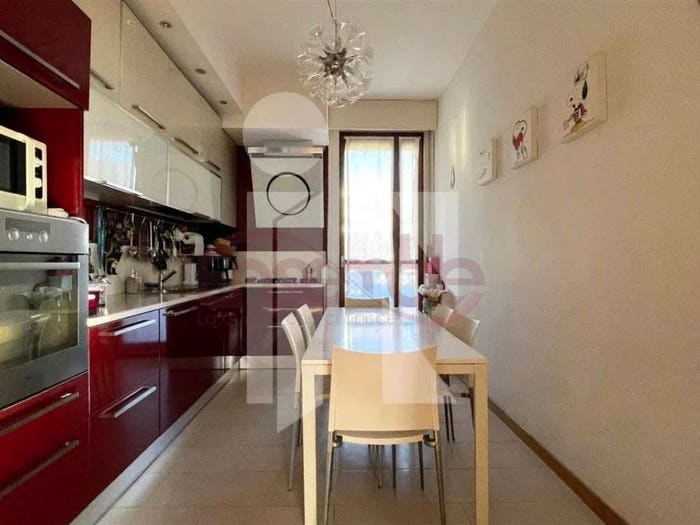 Appartamento con 5 locali in vendita in Via Longhi, Centro Storico, Parma