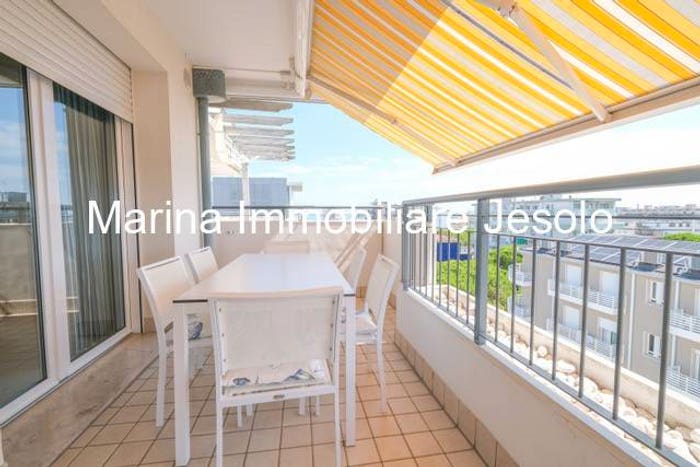 Appartamento quadrilocale in vendita in Via Giosuè Carducci, Lido Centro Ovest, Jesolo