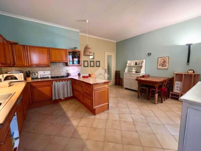 Appartamento quadrilocale in vendita in Via Saluzzo, Centro, Pinerolo