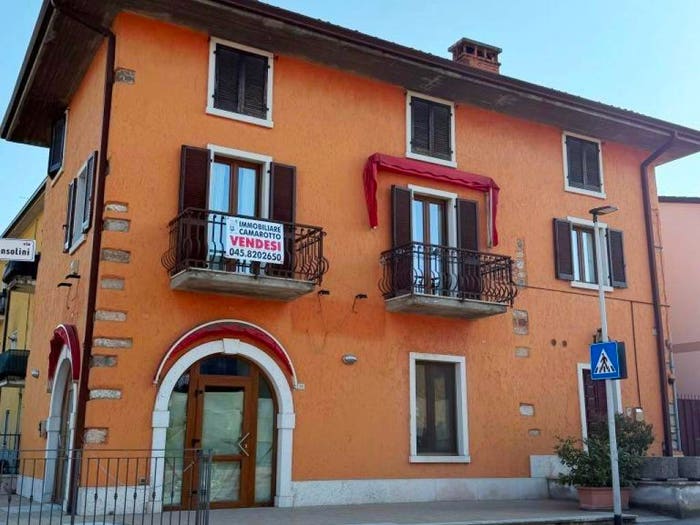 Casa con 6 locali in vendita in Albaré Stazione, Costermano sul Garda