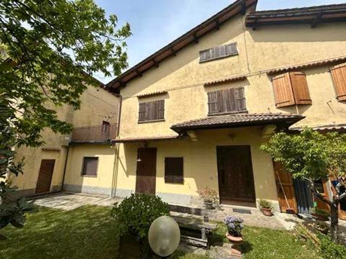 Casa con 5 locali in vendita in Via Mammianese SNC, Goraiolo, Marliana