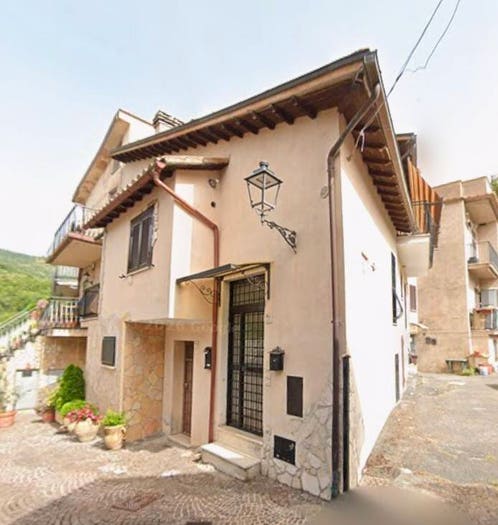 Appartamento bilocale in vendita in Piazza Giuseppe Garibaldi, Sambuci