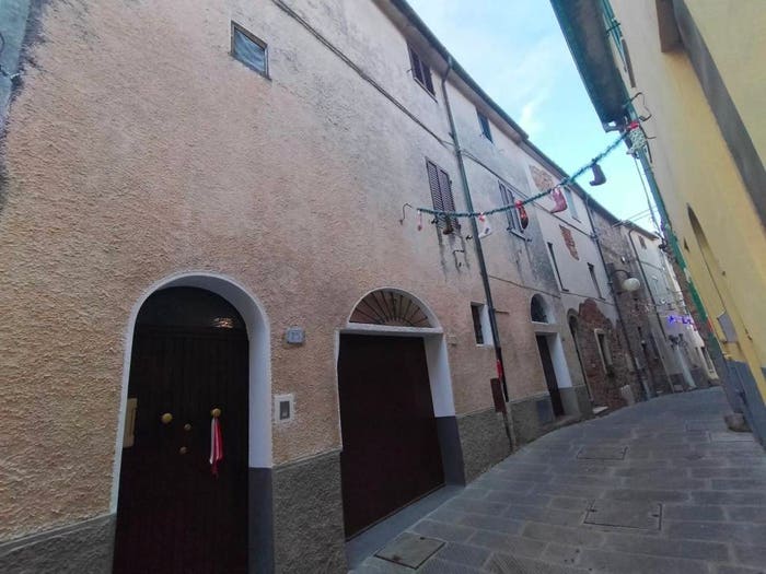 Casa con 5 locali in vendita in Via Giuseppe Garibaldi, Braccagni, Grosseto