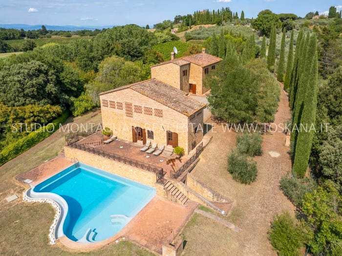 Casa con 6 locali in vendita in Via Roma, Centro, Montaione