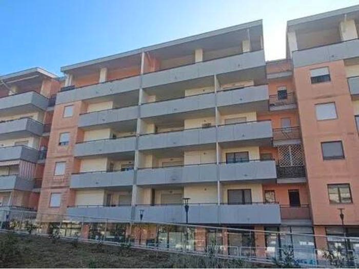 Appartamento con 5 locali in vendita in Via Di Sotto, Colli Innamorati Madonna, Pescara