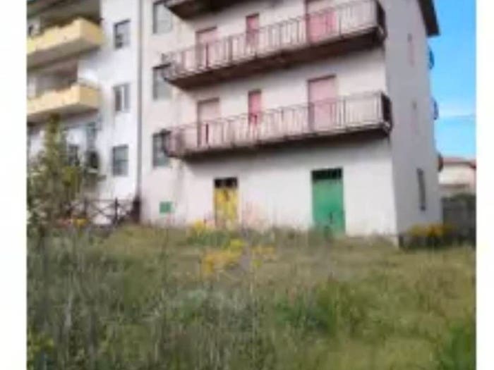 Casa con 5 locali in vendita in Via Trieste, Cerenzia