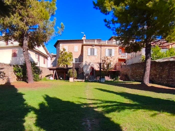 Casa con 6 locali in vendita in Via Ferdinando Cicconi, Centro, Colli del Tronto