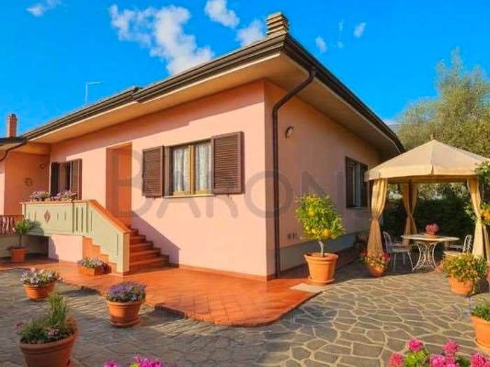 Casa con 5 locali in vendita in via pratta, Romagnano, Massa