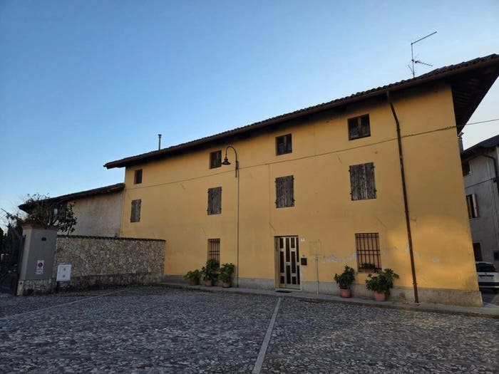 Casa con 5 locali in vendita in Piazza Fabio Mauroner, Tissano, Santa Maria la Longa