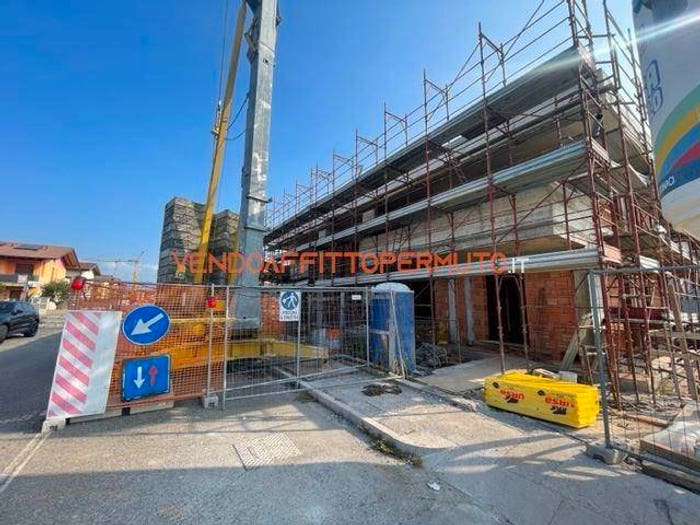 Appartamento trilocale in vendita in via roggia mornichello, Cavernago