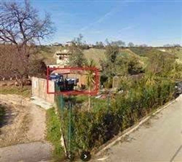 Appartamento con 6 locali in vendita in Via Canale, Torrevecchia Teatina