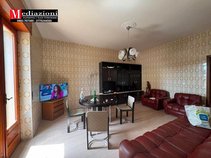 Appartamento quadrilocale in vendita in Via Gargano, Poggio Imperiale