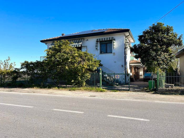 Casa con 5 locali in vendita in Via Romea, Rivà, Ariano nel Polesine