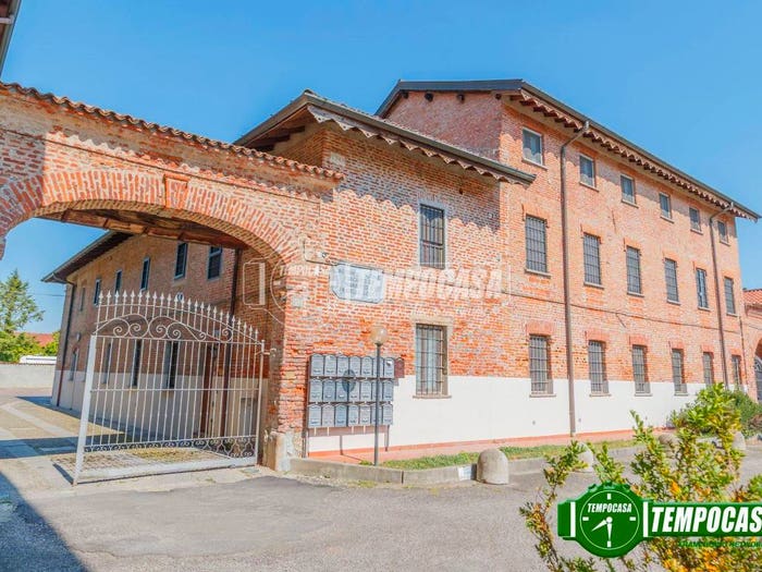 Appartamento bilocale in vendita in Via Budrio, Baggio, Milano