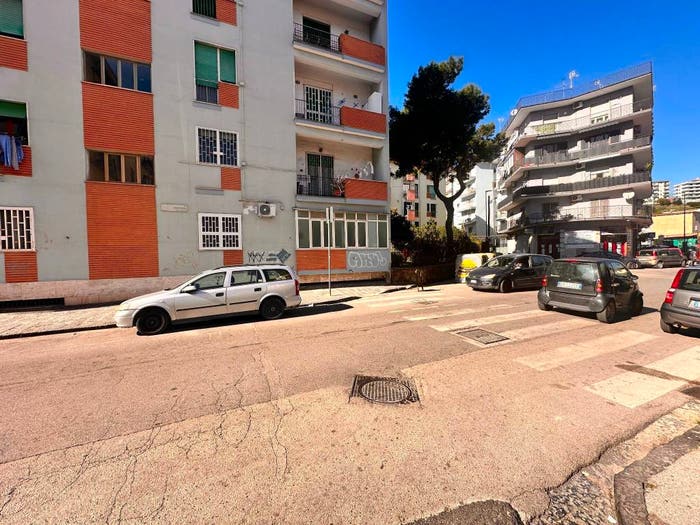 Appartamento trilocale in vendita in Via Nino Bixio, Fuorigrotta, Napoli
