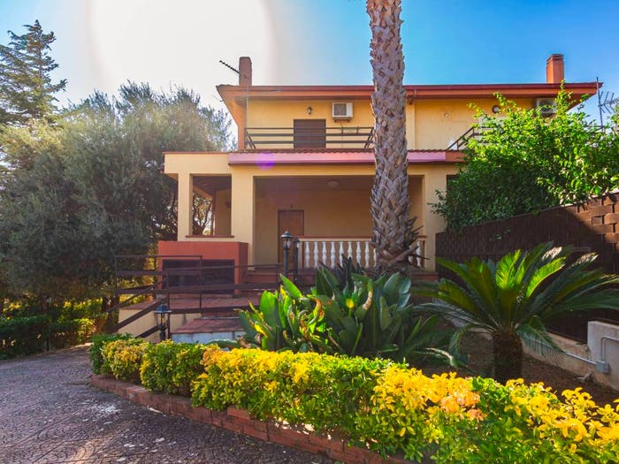 Casa con 6 locali in vendita in Contrada Sant'Onofrio, Trabia
