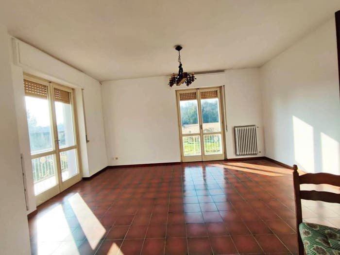 Appartamento quadrilocale in vendita in Via Sandro Pertini, Borgo Ticino