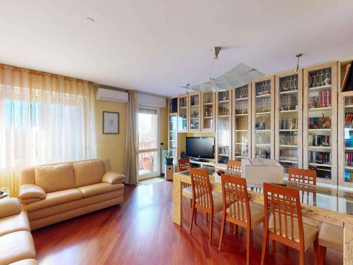 Appartamento quadrilocale in vendita in via Pompeo Marchesi, Quarto Cagnino, Milano