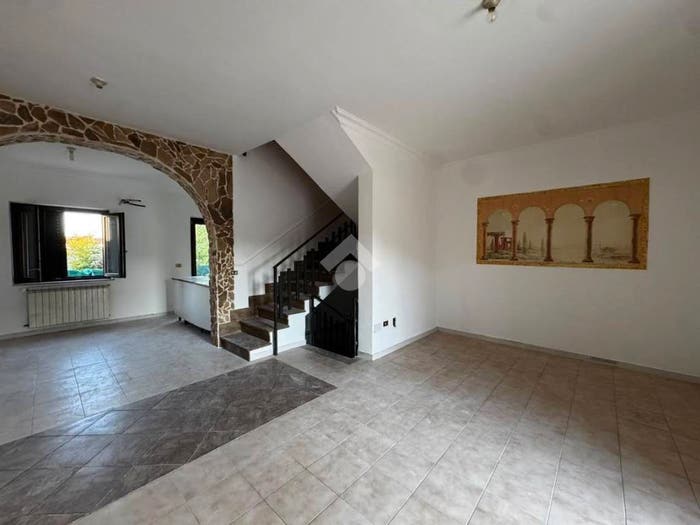 Casa quadrilocale in vendita in Via Genova, Centro, Piedimonte San Germano