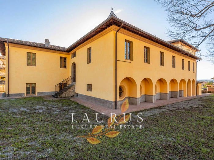 Appartamento quadrilocale in vendita in Montecchio, Cortona