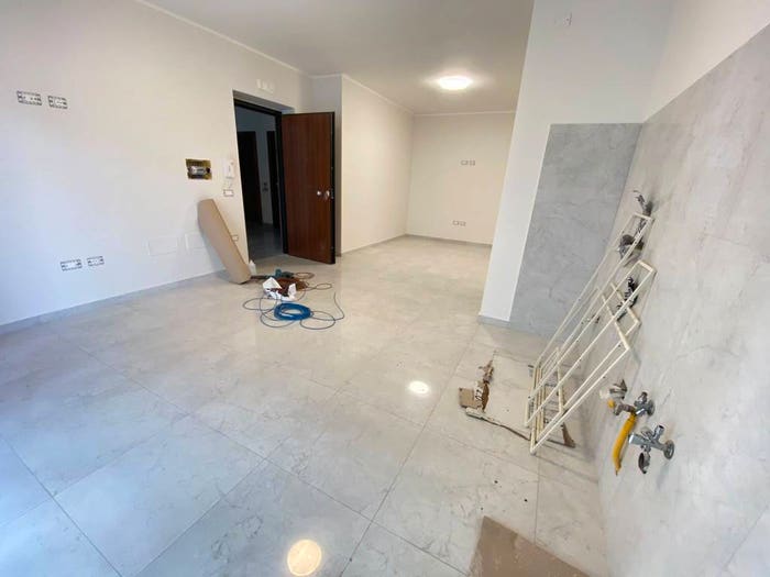 Appartamento bilocale in affitto in Via Carlo Pezone, Parete