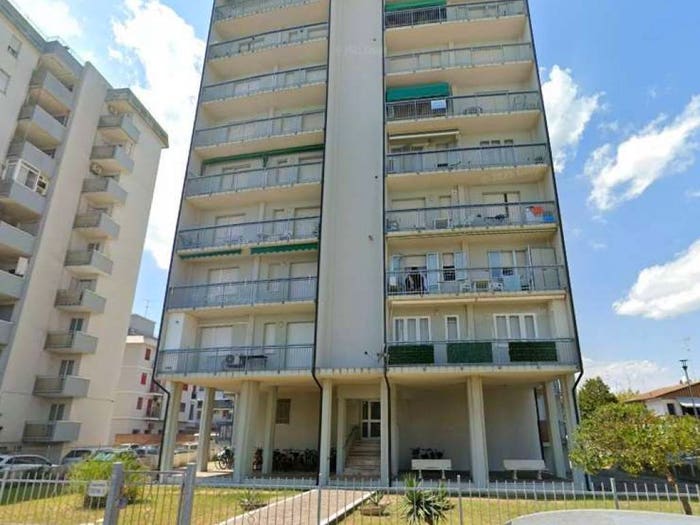 Appartamento trilocale in vendita in viale Mare Adriatico, Lido degli Scacchi Lido di Pomposa, Comacchio