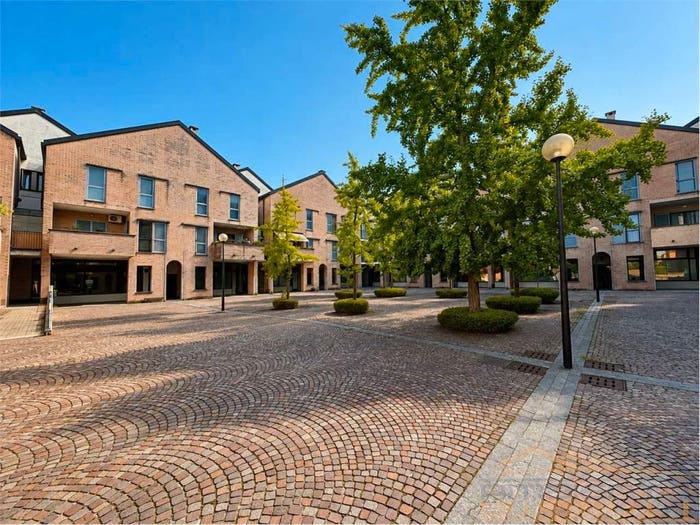 Appartamento trilocale in vendita in Via fratelli Cervi, Bellaria, Peschiera Borromeo
