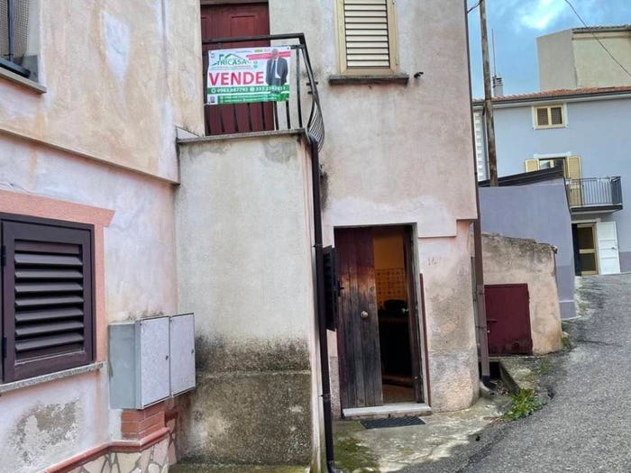 Casa trilocale in vendita in Via Suiluti, Macchia Albanese, San Demetrio Corone
