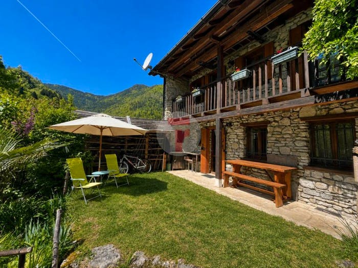 Casa trilocale in vendita in Via Val, Lamon
