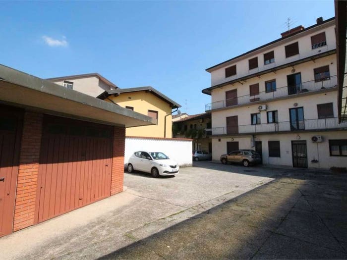 Appartamento trilocale in vendita in Via Piave, Madone
