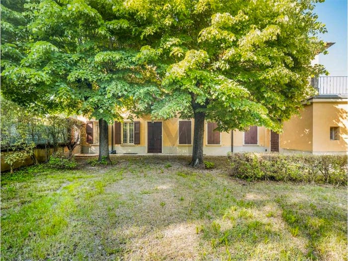 Casa con 6 locali in vendita in Via Marconi, Centro, Montecchio Emilia