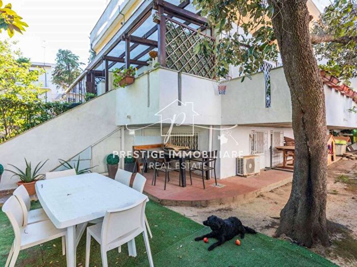 Casa trilocale in vendita in La Leccia, Livorno