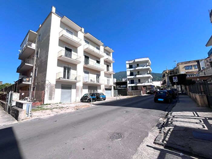 Appartamento trilocale in vendita in Via Giovanni Primicerio, Sant'Anastasia