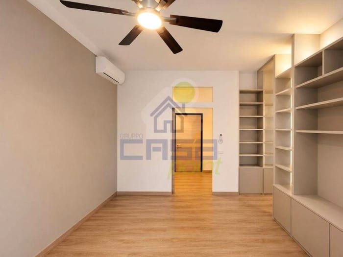 Appartamento con 5 locali in vendita in Via Angelo Monti n, Centro, Cremona