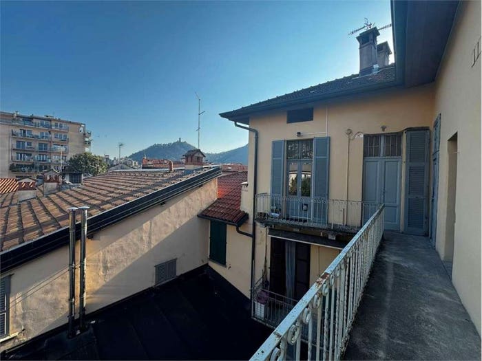 Appartamento bilocale in vendita in Via Milano, Borghi, Como