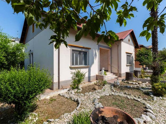 Casa con 6 locali in vendita in Via Marconi, Centro, Chiaravalle