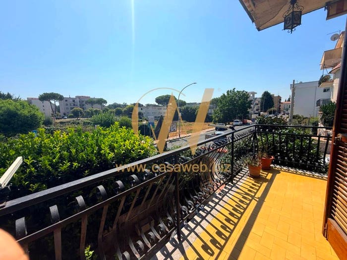 Casa con 6 locali in vendita in Via Toscana, Casagiove