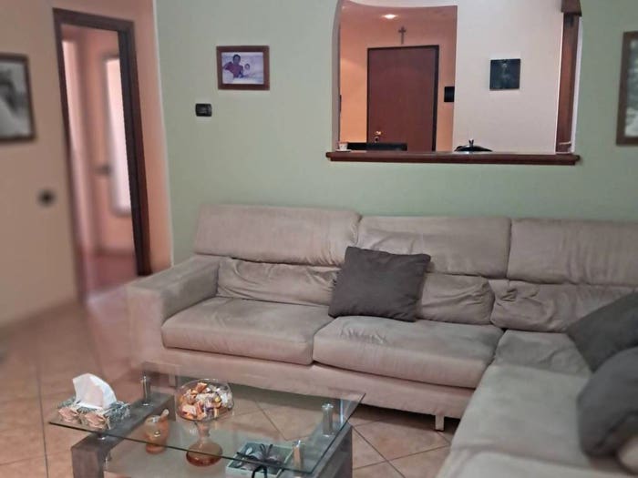Appartamento con 6 locali in vendita in Via Valletta, Val Brembilla