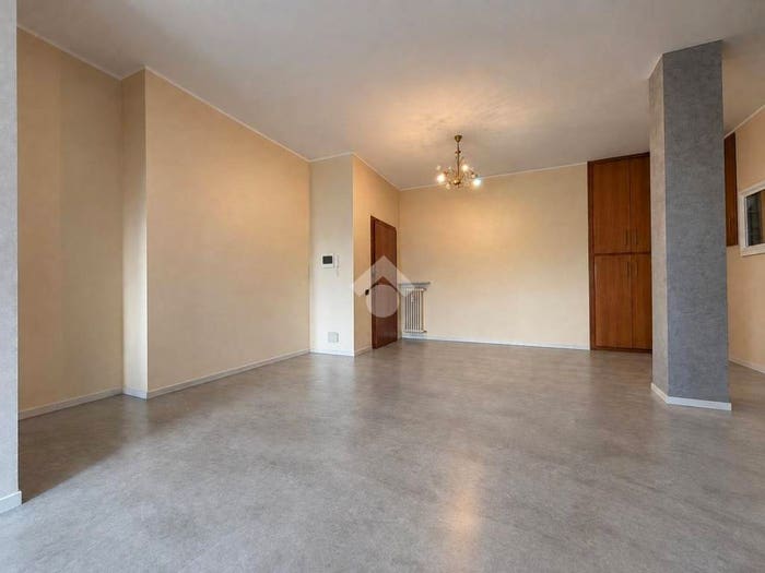 Appartamento quadrilocale in vendita in Via Zanica, Malpensata, Bergamo