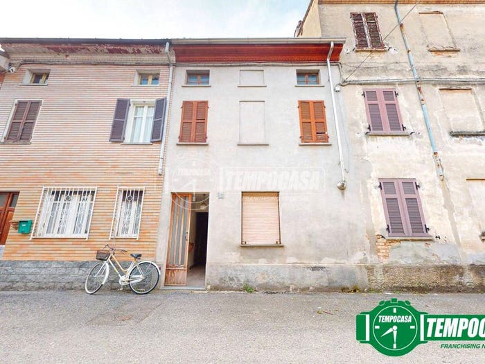 Casa trilocale in vendita in Via Giuseppe Garibaldi, Centro, Bassignana