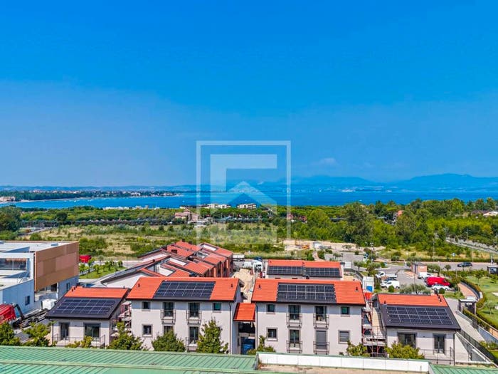 Appartamento quadrilocale in vendita in VIA FORTE FENILAZZO, Castelnuovo del Garda