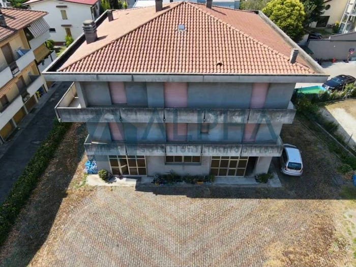 Casa in vendita in Via Antonio Montanari, Centro, Meldola