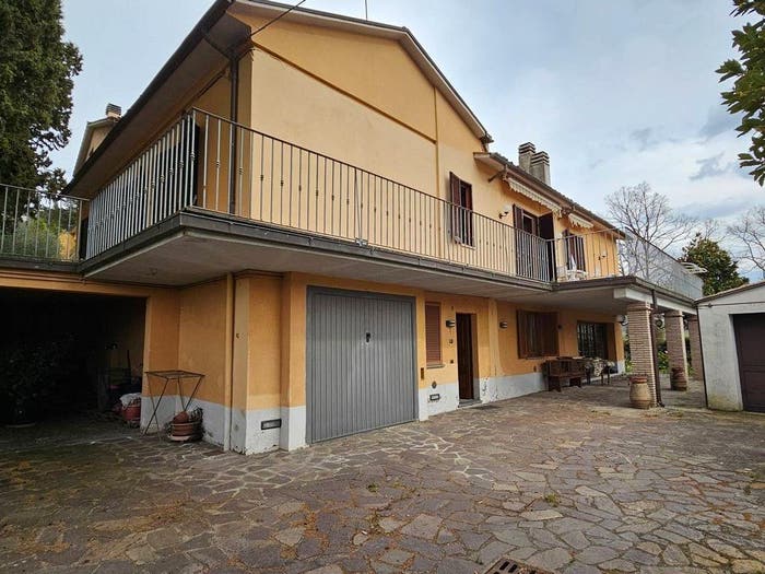 Casa con 6 locali in vendita in Strada delle Conce, Orvieto