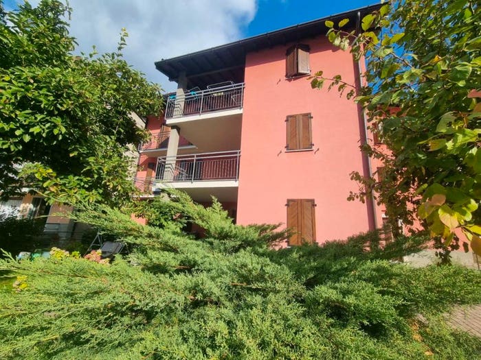 Appartamento trilocale in vendita in Via Piave, Ambria Spino, Zogno