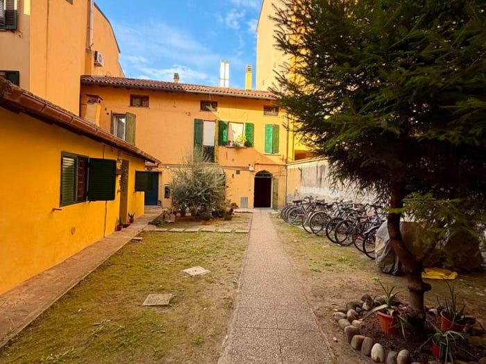 Appartamento trilocale in vendita in Via del Pratello, San Felice, Bologna
