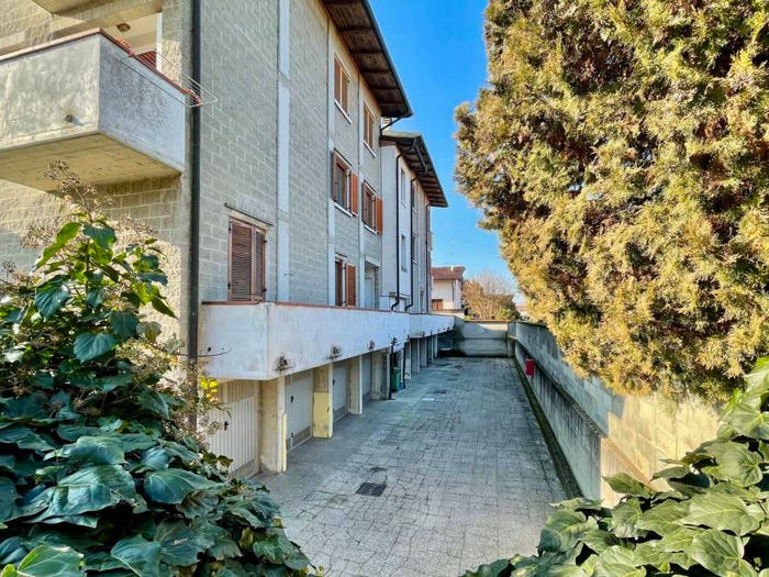 Appartamento quadrilocale in vendita in Via Amerigo Vespucci, Centro, Gropello Cairoli