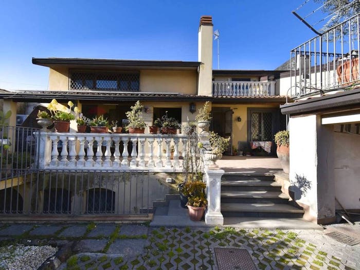 Casa con 6 locali in vendita in Via Grotta di San Giovanni, San Giovanni Galermo, Catania