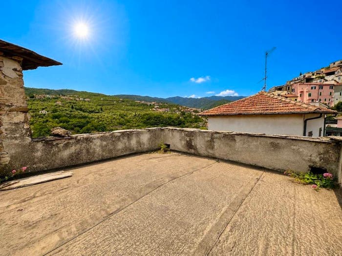 Casa con 5 locali in vendita in via garibaldi, Isolalunga, Dolcedo