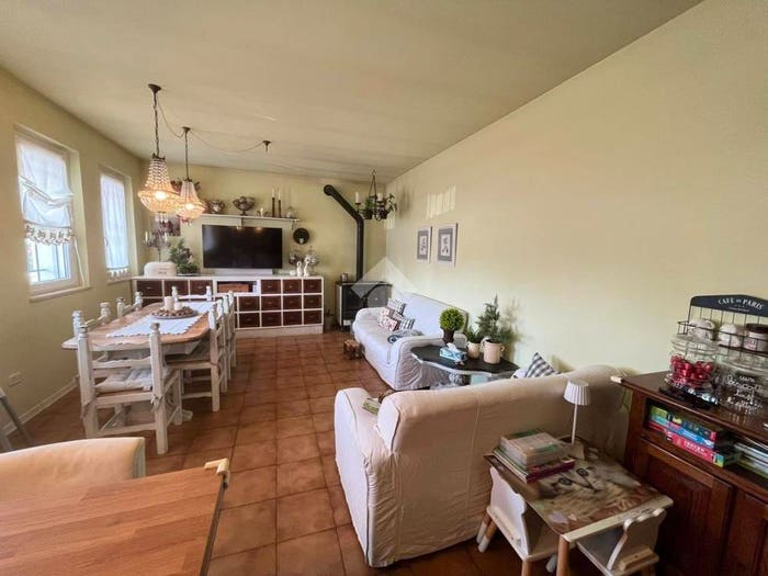 Appartamento quadrilocale in vendita in via cadimarco, Centro, Fiesse